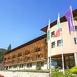 博瑞卡酒店 4* 切佩拉雷